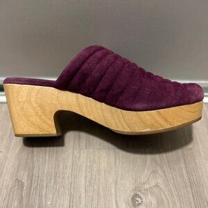 Killer plum Beklina suede clogs